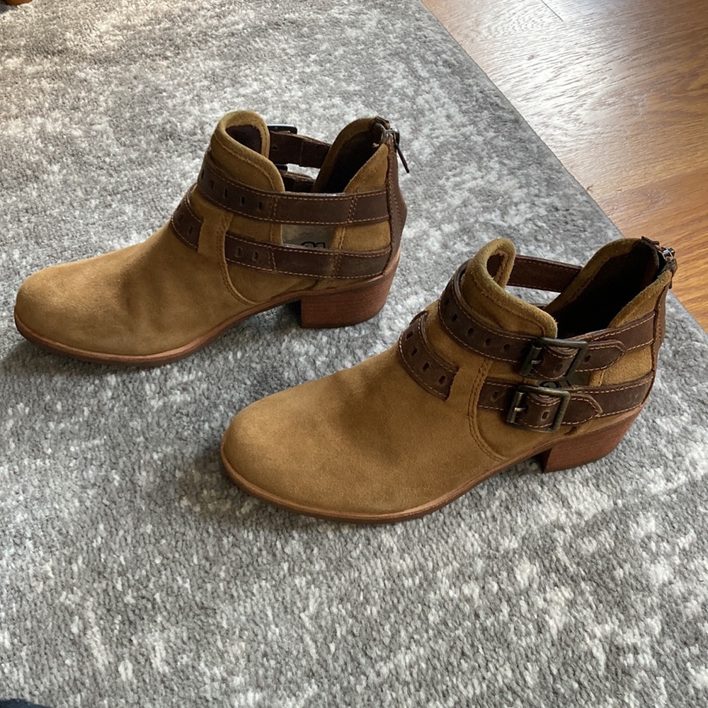Ugg boots women’s “patsy” size 6. Chestnut suede. Like new condition! - Picture 4 of 7